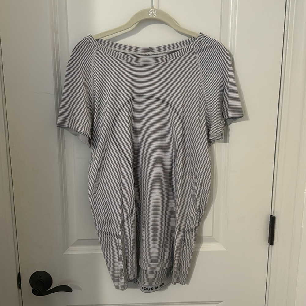 Lululemon Swiftly Tech Short Sleeve